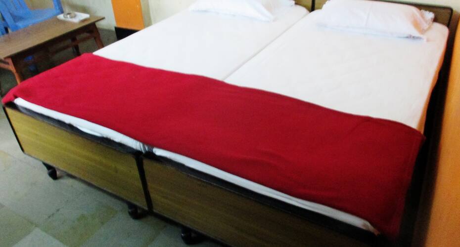 Sapthagiri Lodge, Warangal 2